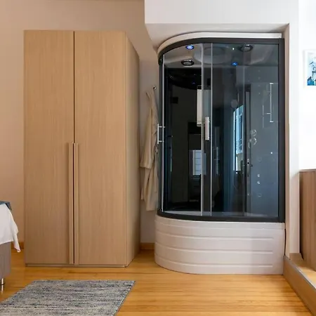 Bright Newly Renovated In The Heart Of Galata Apartmán *
